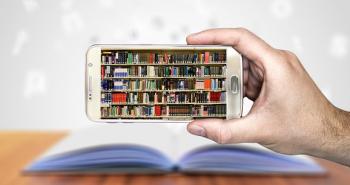 books-3348990__340